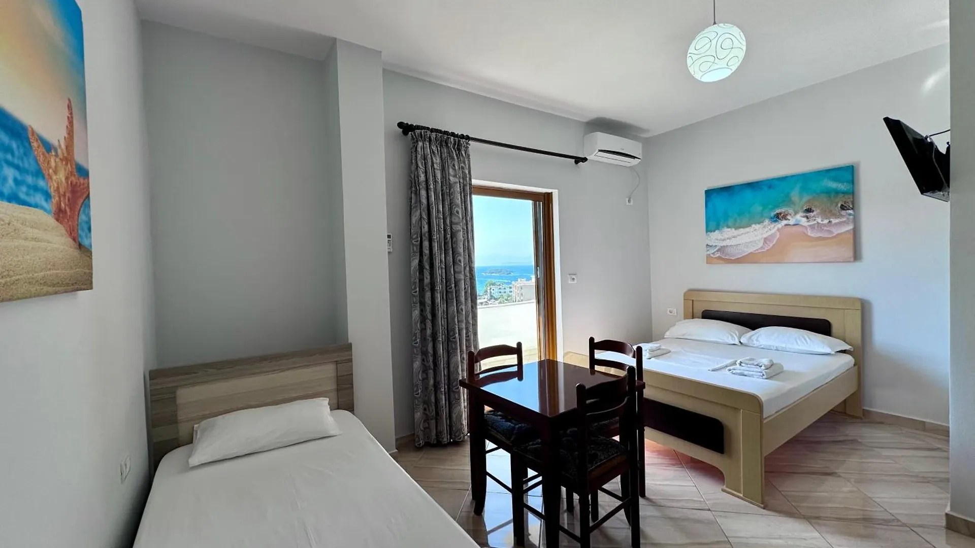 Jeti Guesthouse Ksamil Albania