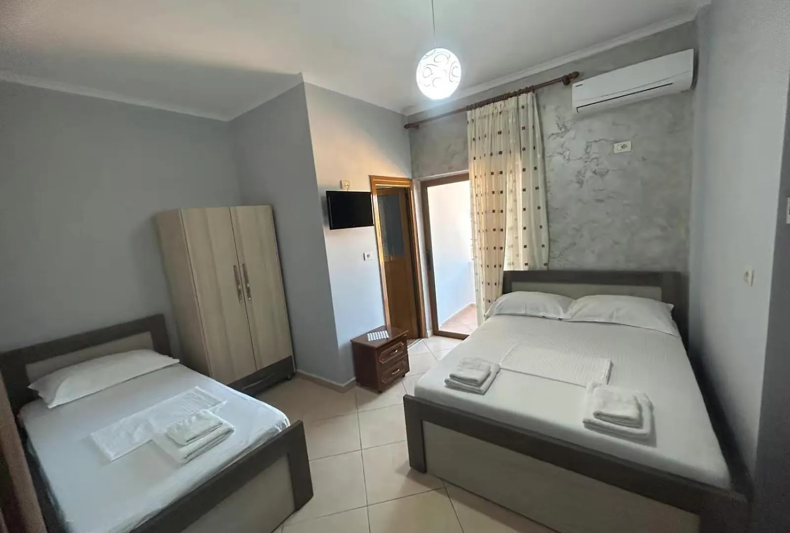 Jeti Guesthouse Ksamil